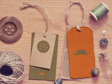 Load image into Gallery viewer, Free Seet of 4 Vintage Label Mock-ups
